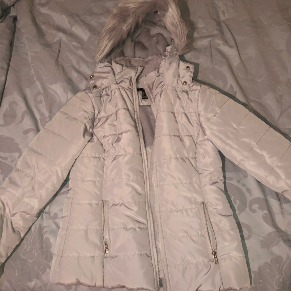 Forever 21 women’s puff jacket